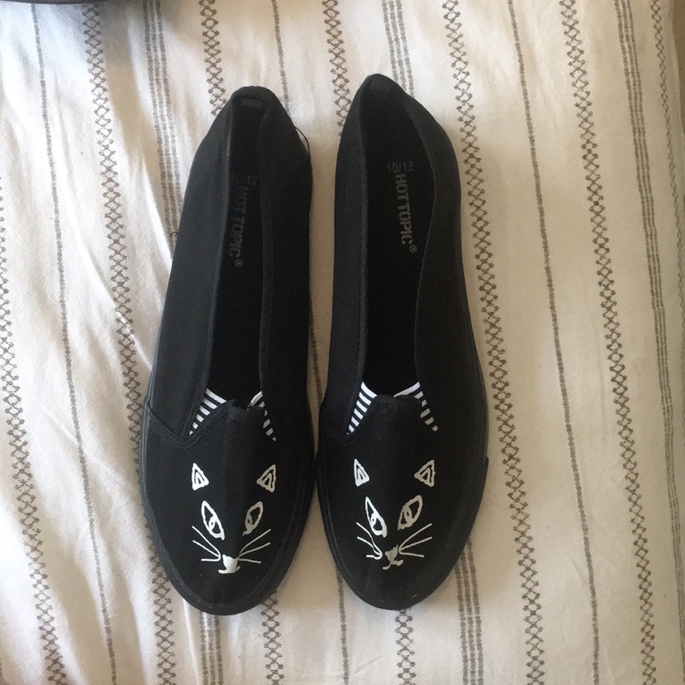 Hot Topic black cat slip-ons